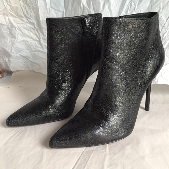 STUART WEITZMAN BLACK LEATHER BOOTIS SZ-7.5 - Picture 1 of 8